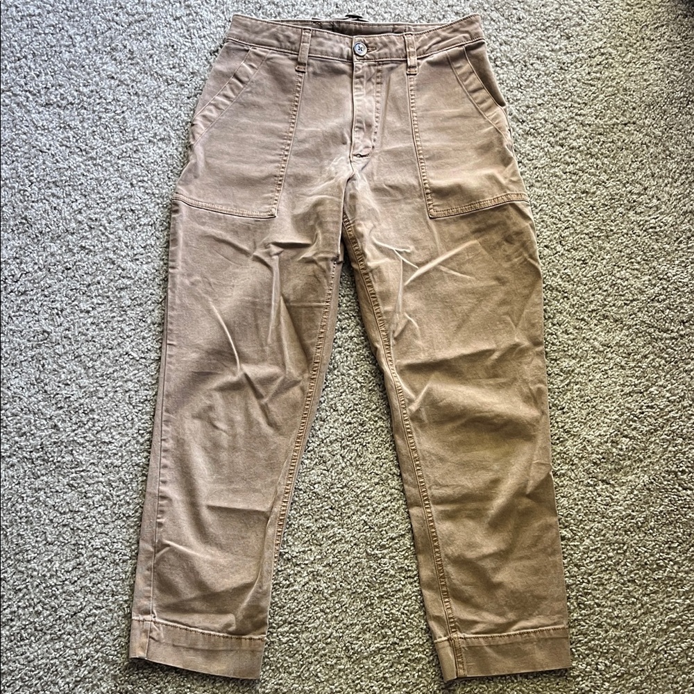 Old Navy Women's Tan Cropped Pants